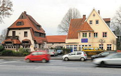 Historische Architektur in Hamburg Hausbruch - Einzelhäuser im Heimatstil, Cuxhavener Straße.