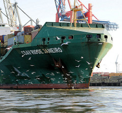 Bug des Containerfrachters CSAV Rio De Janeiro - der Containerfrachter hat eine Länge von 294m und kann 5294 TEU Container transportieren.