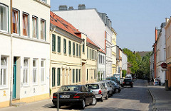 Historische Wohnbebauung in der Zeissstrasse von Hamburg Ottensen - restaurierte denkmalgeschützte Wohnhäuser in der Hansestadt.