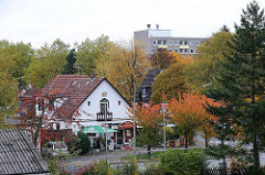 Blick über den Bramfelder Dorfplatz