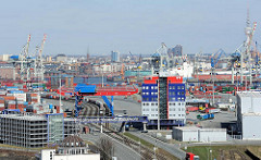 Einfahrt für LKW - Containerterminal Tollerort, Verwaltungsgebäude - Fotografien aus Hamburg Steinwerder.