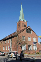 Kirchturm der Harburger St. Maria - St. Joseph Kirche.