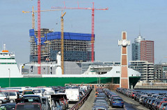 Blick vom Hansahafen, Kleiner Grasbrook über die Norderelbe zur Baustelle der Elbphilharmonie im Hamburger Stadtteil Hafencity. (03/2010)