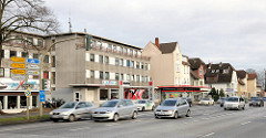 Gewerbeimmobilien - Bürohauser, Einzelhäuser in der Cuxhavener Strasse, Hamburger Stadtteil Hausbruch - Bezirk Harburg; Neubauten + Altebauten.