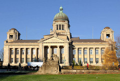 Bilder Hamburger historischer Architektur - Oberlandesgericht am Sievekingplatz - erbaut 1912 - Architektenbüro Ludt & Kallmorgen.