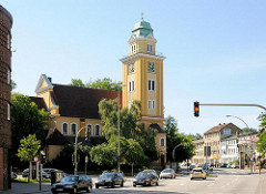 Neobarocke St. Franz Joseph Kirche - Hauptstrasse Hamburg Wilstorf, Strassenverkehr - Fotos aus dem Hamburger Stadtteil