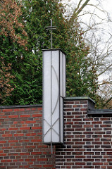 Lampe Paulus Augustinus Kirche Stadtteil Gross Flottbek.