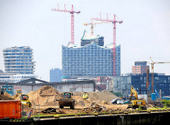 Baustelle am Petersenkai / Baakenhafen - Gebäude der Hamburger Hafencity.