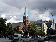 Bilder von Hamburger Kirchen - Kirchengebäude der Jerusalemkirche an der Eimsbüttler Fruchtallee.
