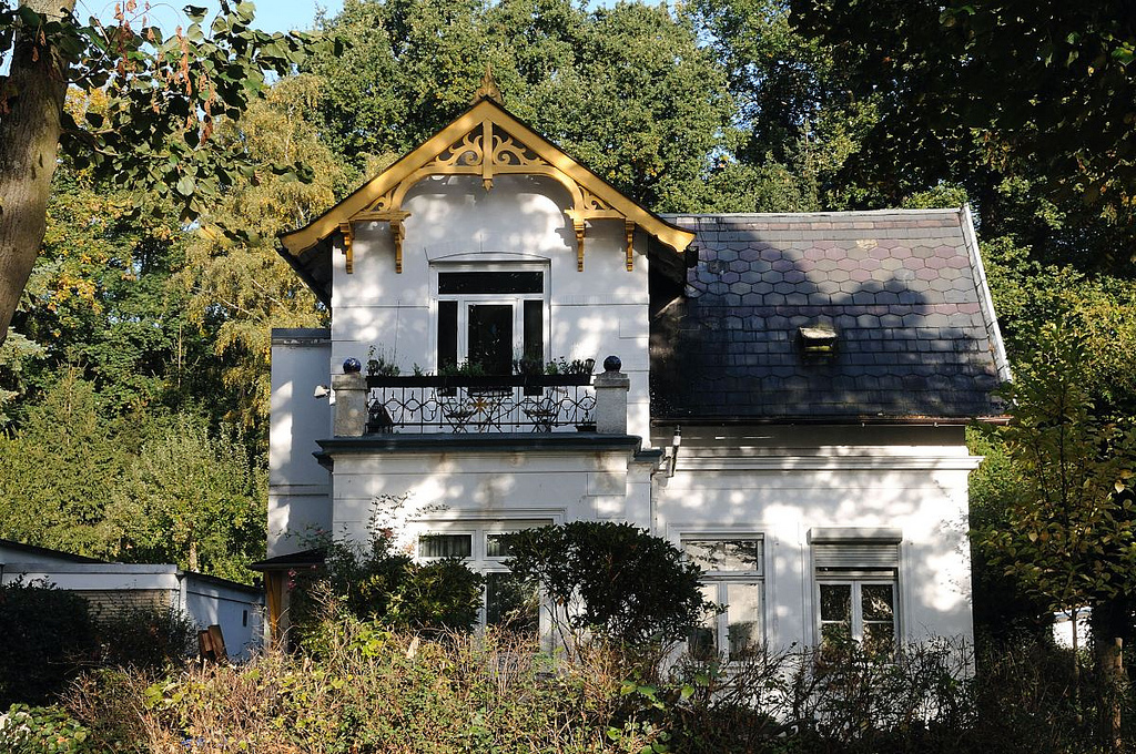 Foto „Hamburger Wohngegenden Stadtvilla, Weg Beim JÄger.“ Foto „Hamburger Wohngegenden Stadtvilla, Weg Beim JÄger.“