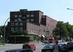 Adolph von Elm Hof, Fuhlsbüttler Strasse Dennerstrasse - HH Barmbek; erbaut 1927 Architekt F. Ostermeyer.