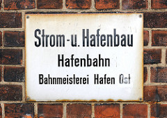 Altes Emailleschild - Strom- u. Hafenbau / Hafenbahn, Bahnmeisterei Hafen-Ost.