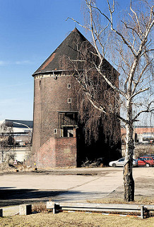 Zombeck Bunker auf der Veddel, Luftschutzturm der Bauart Zombeck - Luftschutzraum für ca. 1000 Menschen.