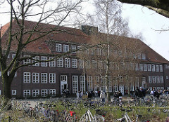 Schule in der Schumachersiedlung - Schumacher Schule