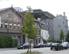Harburger Schlossstrasse  - historische Bauten, Neubauten. (2002)