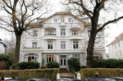 Einzelhaus - Etagenwohnungen - Jugendstilgebäude Bellmannstrasse.