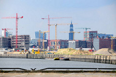 Baustelle am Versmannkai des Baakenhafens - Gebäude der Hafencity; Fotos aus den Hamburger Stadtteilen.