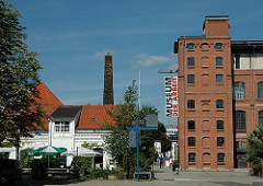 Gebäude Museum der Arbeit, Schornstein und Zinnschmelze - Bilder aus Hamburg Barmbek Nord.