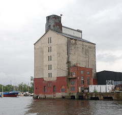 Harburger Hansen Speicher (2007) - Harburger Industriegeschichte