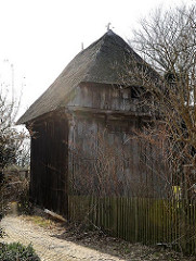 Kornspeicher von 1580 - zweigeschossiger Turmspeicher Bohlenfachwerk..