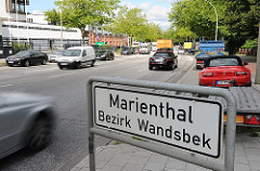 Stadtteilschild Marienthal Bezirk Wandsbek an der Rennbahnstrasse.