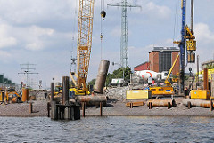 Baustelle der neuen zweiteiligen Retheklappbrücke, die 2017 die Hubbrücke ersetzten soll.