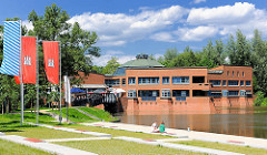 Bürgerhaus Wilhelmsburg - Anleger für Barkassen und Kanus.