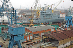 Blick über die Werftanlage der Hamburger Norderwerft am Reiherstieg von Steinwerder.