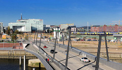 Baakenhafenbrücke über das Hafenbecken Baakenhafen in der Hamburger Hafencity - im Hintergrund re. Kontorgebäude Fruchthof am Stadtdeich / Oberhafen - lks. Verlagsgebäude Spiegel an der Ericusspitze.