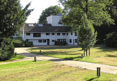 Architekturfotos - Architekt Karl Schneider - Villa Michelsen - Bilder aus dem Stadtteil Hamburg Blankenese.