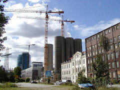Bilder der Veränderungen des Stadtteils Harburg - Baustellen am Schellerdamm - Baukräne (2001)