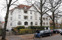 Wohnhäuser in Hamburg - Stadtteil Groß  Flottbek - Bellmannstr.