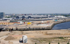 Bilder aus der Hamburger Hafencity - Magdeburger Hafen, Bakenhafen - Baustelle am Versmannkai - Gemüsehallen.