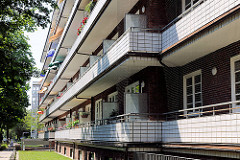 Laubengänge / Balkons - Neues Bauen in Hamburg - Architektur der Hansestadt - Richard Matthaei Haus; erbaut 1931 - Architekt Paul A. R. Frank.