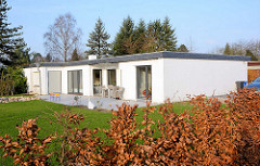 Bewobau-Siedlung Quickborn; unter Denkmalschutz stehende Eigenheimsiedlung in der Marienhöhe; errichtet 1962 - 1963, Architekt Richard Neutra.