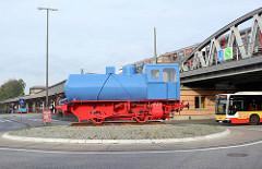 Industriedenkmal Dampfspeicherlok am Barmbeker Bahnhof im Hamburger Stadtteil Barmbek Nord. Die Lokomotive arbeitete von 1950-1991 Hamburgische Elektricitätswerke, Kraftwerk Hamburg-Tiefstack.