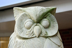 Skulptur Eule, Gesicht / Wappentier von Quickborn.