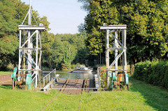 Fähranlage mit Gleisanschluss des technischen Denkmals Eisenbahnfähre in Fürstenberg / Havel.