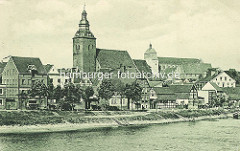 Historische Aufnahme der Stadt Havelberg an der Havel - Blick auf die Kirche St. Laurentius und den Havelberger Dom St. Marien - Bilder der Altstadt Havelbergs.