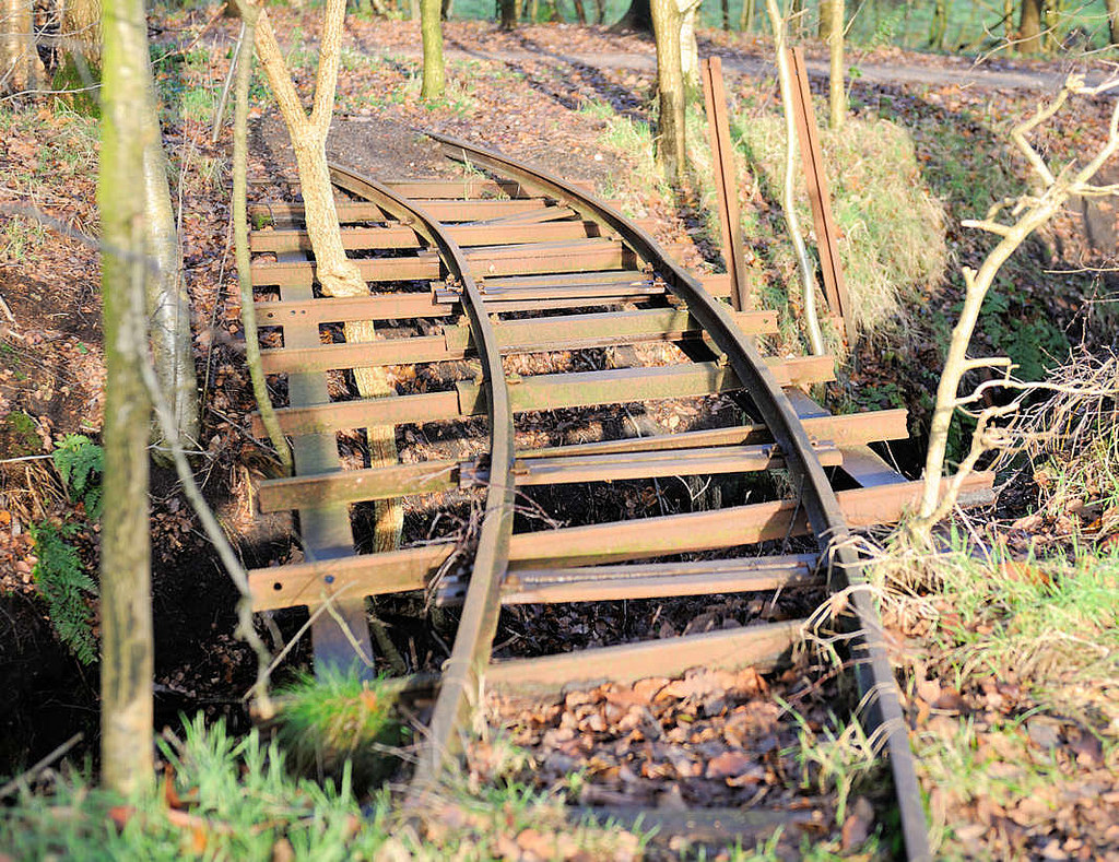 Stadt und Land Fotos: Foto „Stillgelegte Gleise / Brücke der Torfbahn