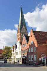 Kirchturm der St. Johanniskirche in Lüneburg.