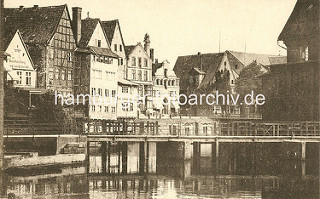 Blick über die Ilmenau zum Stinmarkt in Lüneburg - altes Foto, ca. 1900.