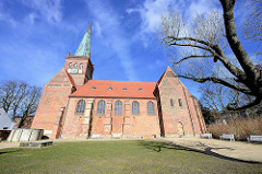 St. Marien Kirche in Bergen auf Rügen - Baubeginn um 1180 als romanische Basilika.