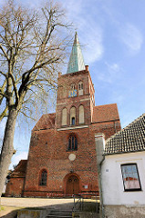 St. Marien Kirche in Bergen auf Rügen - Baubeginn um 1180 als romanische Basilika.