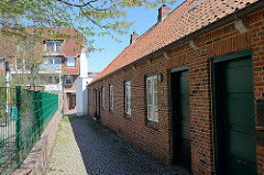 Historische Wohnhäuser am Heringsgang in Wedel.
