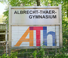 Schild Albrecht Thaer Gymnasium in Hamburg Stellingen