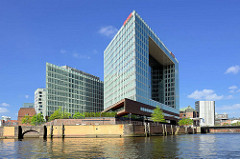 Spiegel-Haus an der Ericusspitze in der Hamburger Hafencity - Entwurf Architektenbüro Henning Larsen.