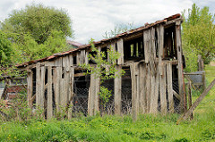 Verfallene Holzscheune - Holzbretter; Fotos aus dem Wendland.