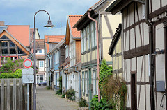 Alte Fachwerkhäuser in der Bleicherstrasse - im Hintergrund die Lange Strasse von Lüchow.