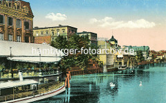 Historisches Motiv an der Havel in Potsdam - Blick von der Langen Brücke, Restaurants und Hotels am Havelufer, Ausflugsschiff / Schwäne.